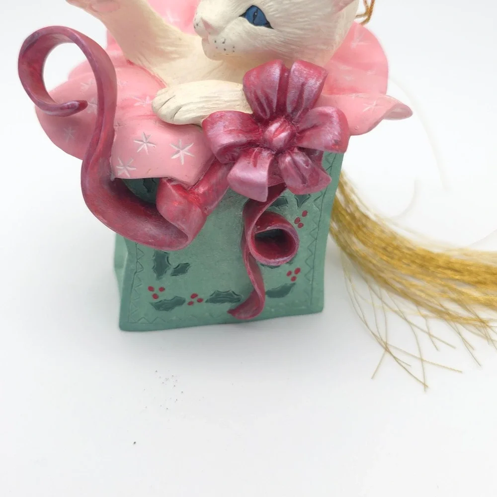 Lenox Holiday Mischief Cat Ornament 1998 White Kitten Teal Pink Vintage‎ Whimsy